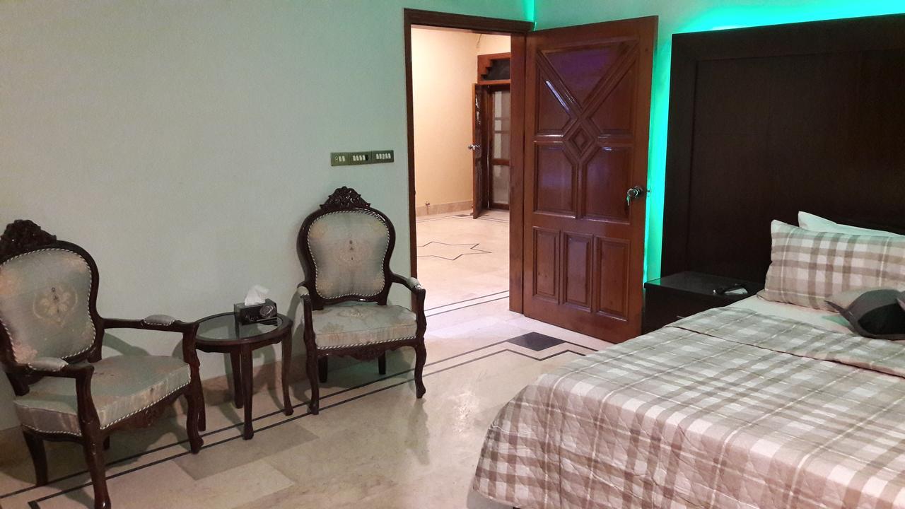 Hotel Seven 7 Karachi Exterior photo